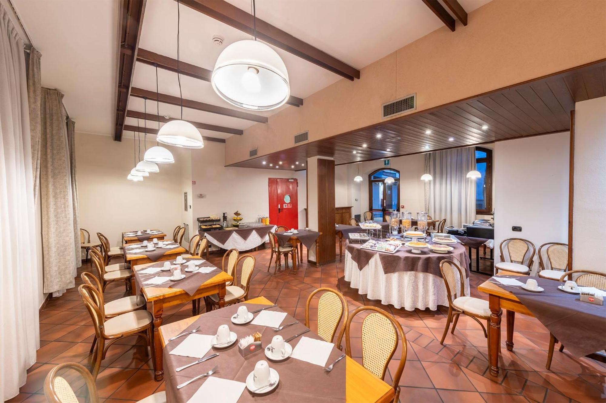 Hotel Vecchio Casello Castelleone Eksteriør bilde
