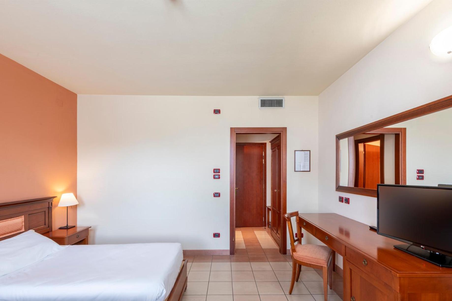 Hotel Vecchio Casello Castelleone Eksteriør bilde
